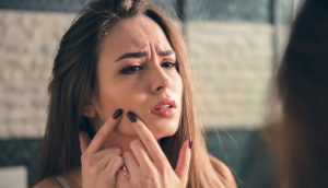 period effects on skin hair 1 آرایشی آراماتیک